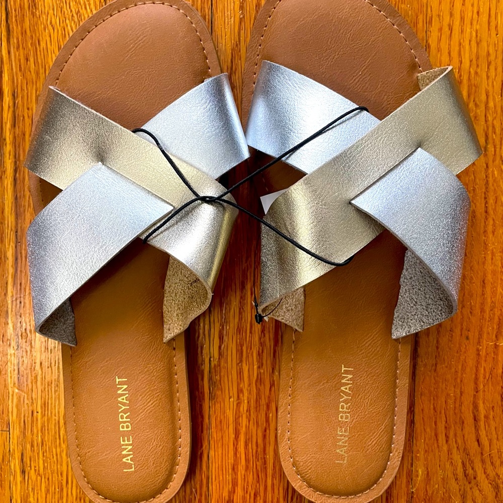 NEW Lane Bryant sandals. Gold and silver 10W